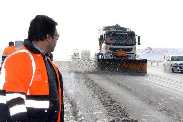 آماده باش 10 اکیپ راهداری در گردنه های قزوین آماده باش 10 اکیپ راهداری در گردنه های قزوین