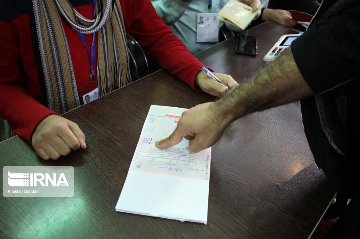 خبرنگاران استاندار تهران: استفاده از استامپ در شعب اخذ رای تهران اختیاری است