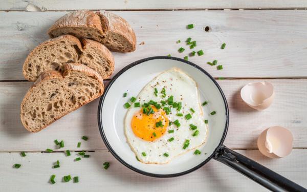 6 گزینه غذایی موثر برای خلاص شدن از کسالت صبحگاهی
