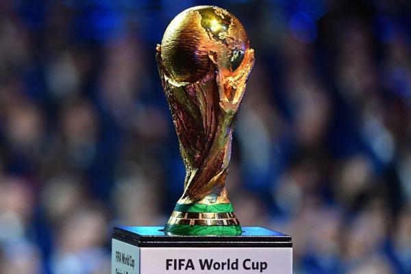 کروکی جام جهانی با دست خط سرمربی استقلالی ، رمزگشایی از جهت صعود برای اماراتی ها