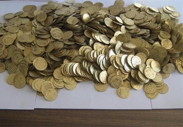 کشف سکه های تاریخی اصلی و جعلی در ورامین
